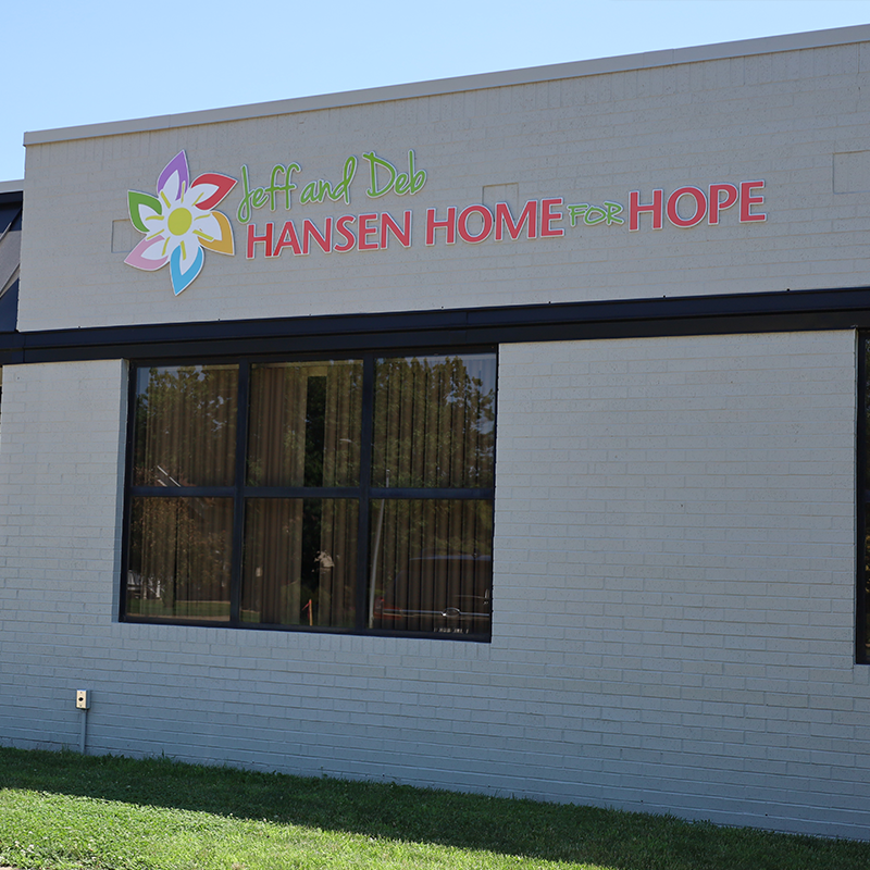 photo of jeff and deb hansen home for hope